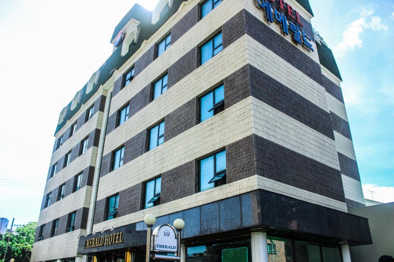 Emerald Hotel Jeju Buitenkant foto