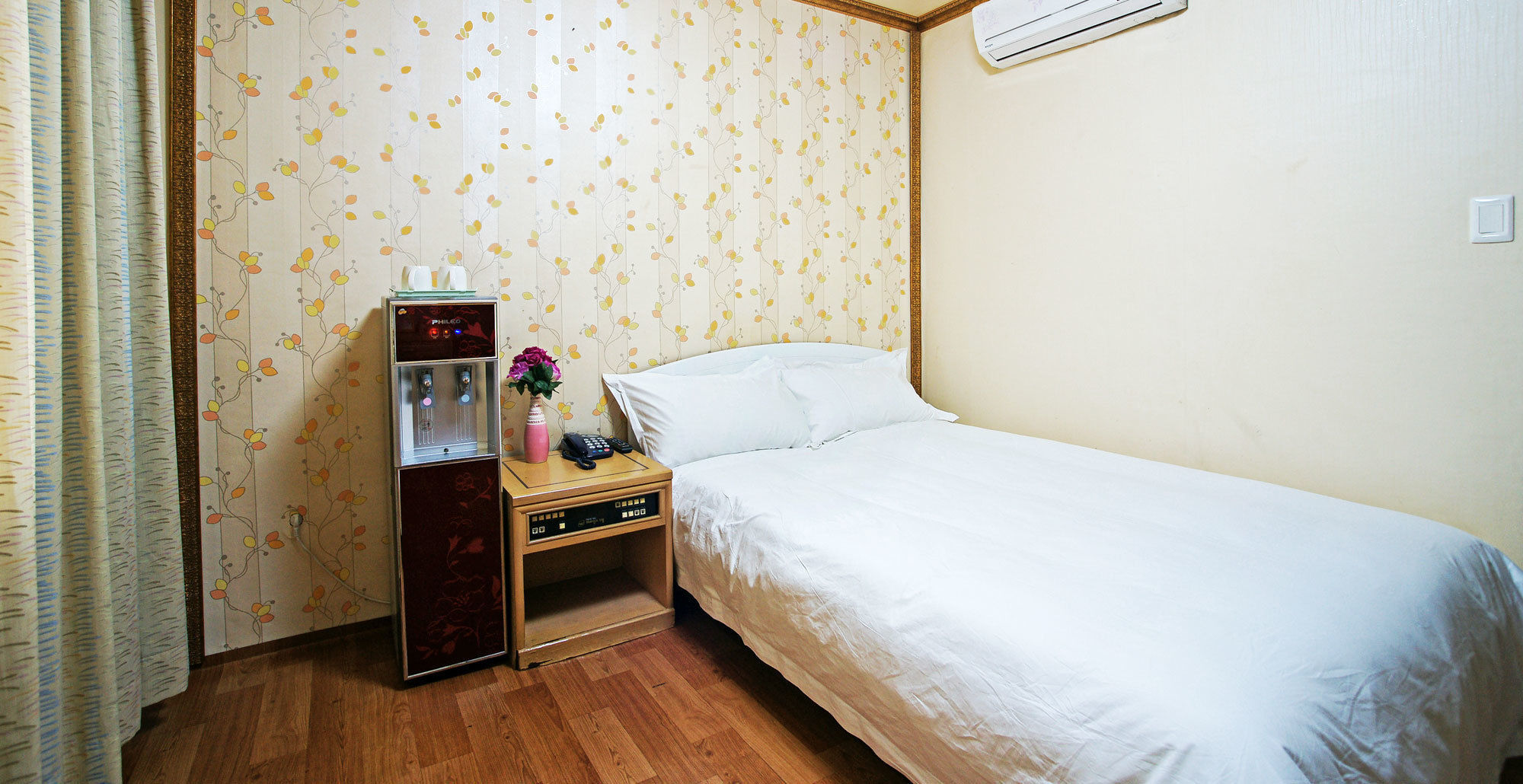 Emerald Hotel Jeju Buitenkant foto